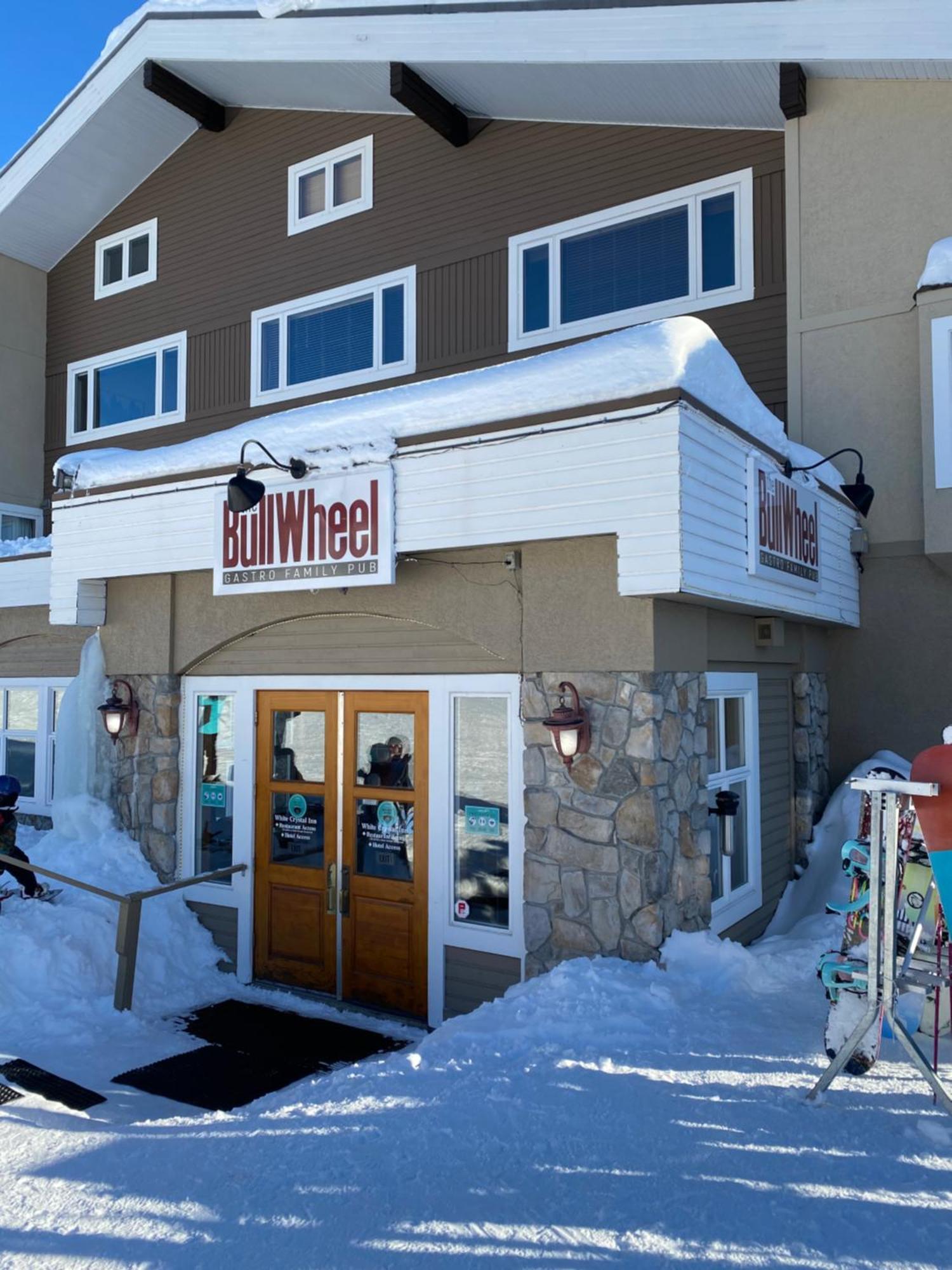 3 Bedroom 3 Bath Ski In Ski Out With Private Hot Tub Big White Eksteriør billede