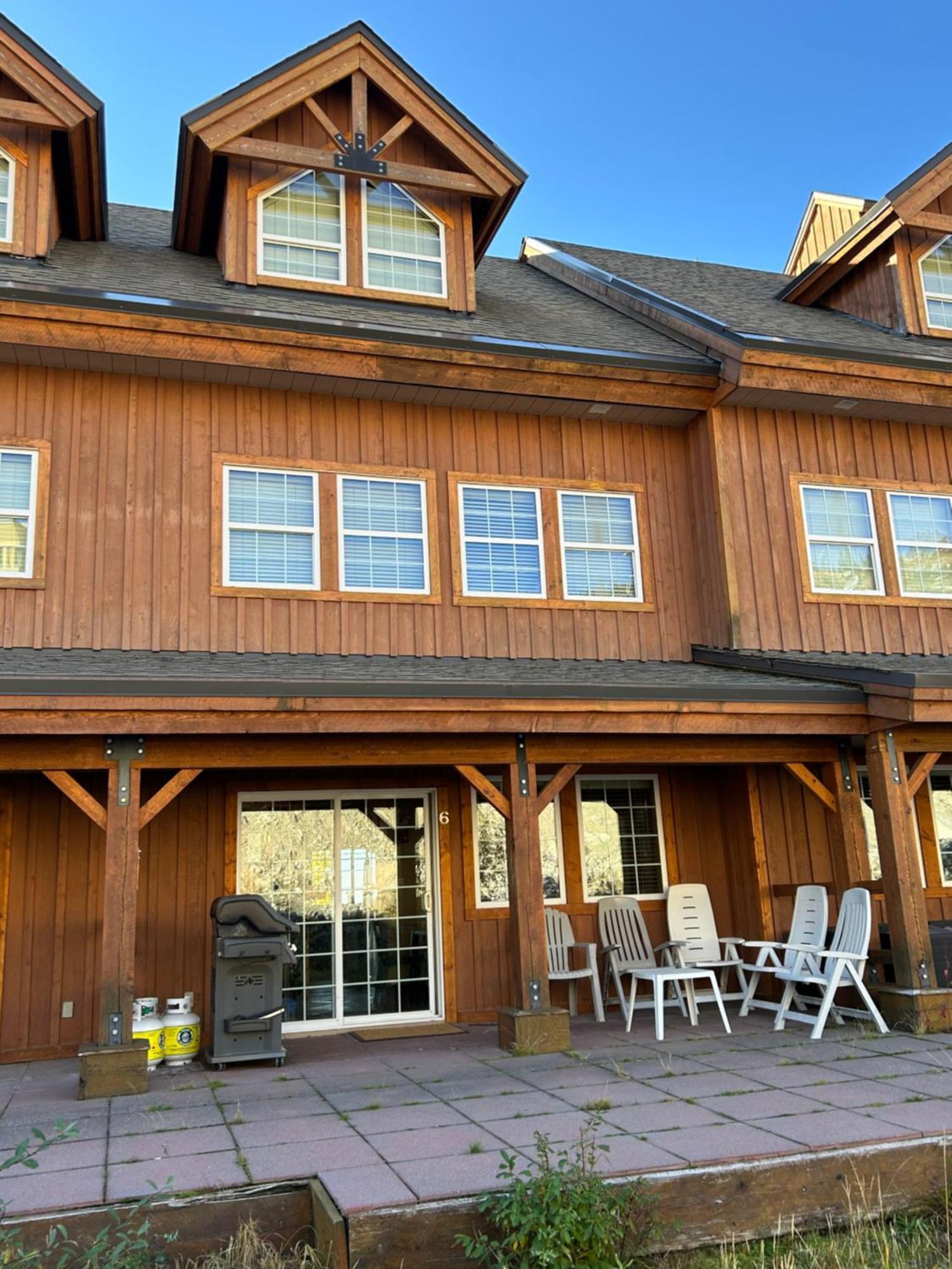 3 Bedroom 3 Bath Ski In Ski Out With Private Hot Tub Big White Eksteriør billede