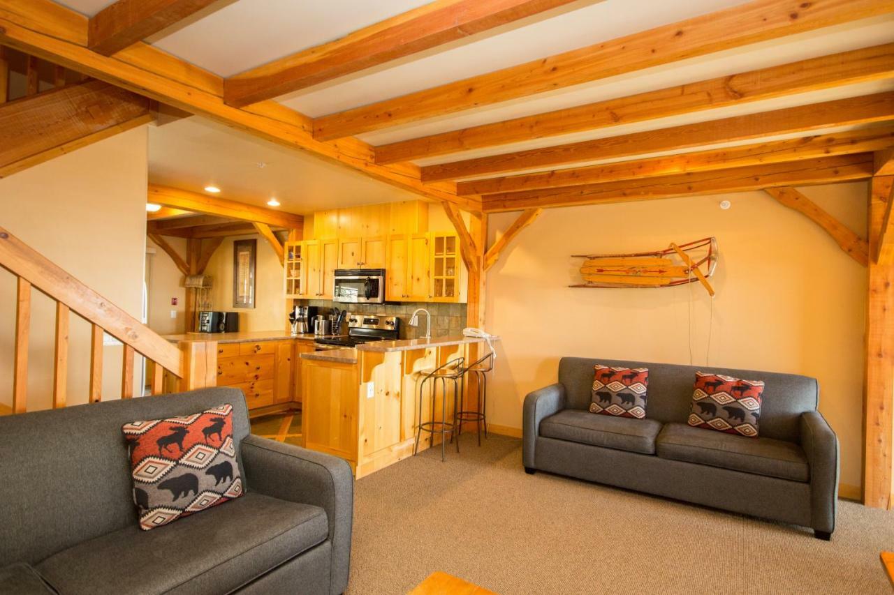 3 Bedroom 3 Bath Ski In Ski Out With Private Hot Tub Big White Eksteriør billede